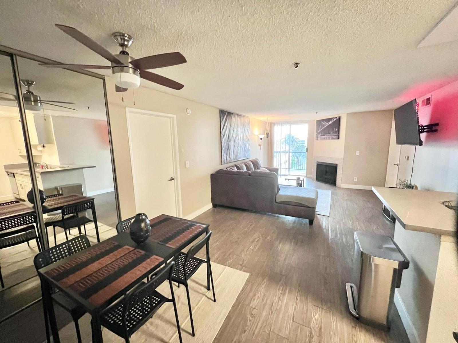 Hollywood Two Bedroom & Free Two Parking Spots Apartment Los Angeles Dış mekan fotoğraf